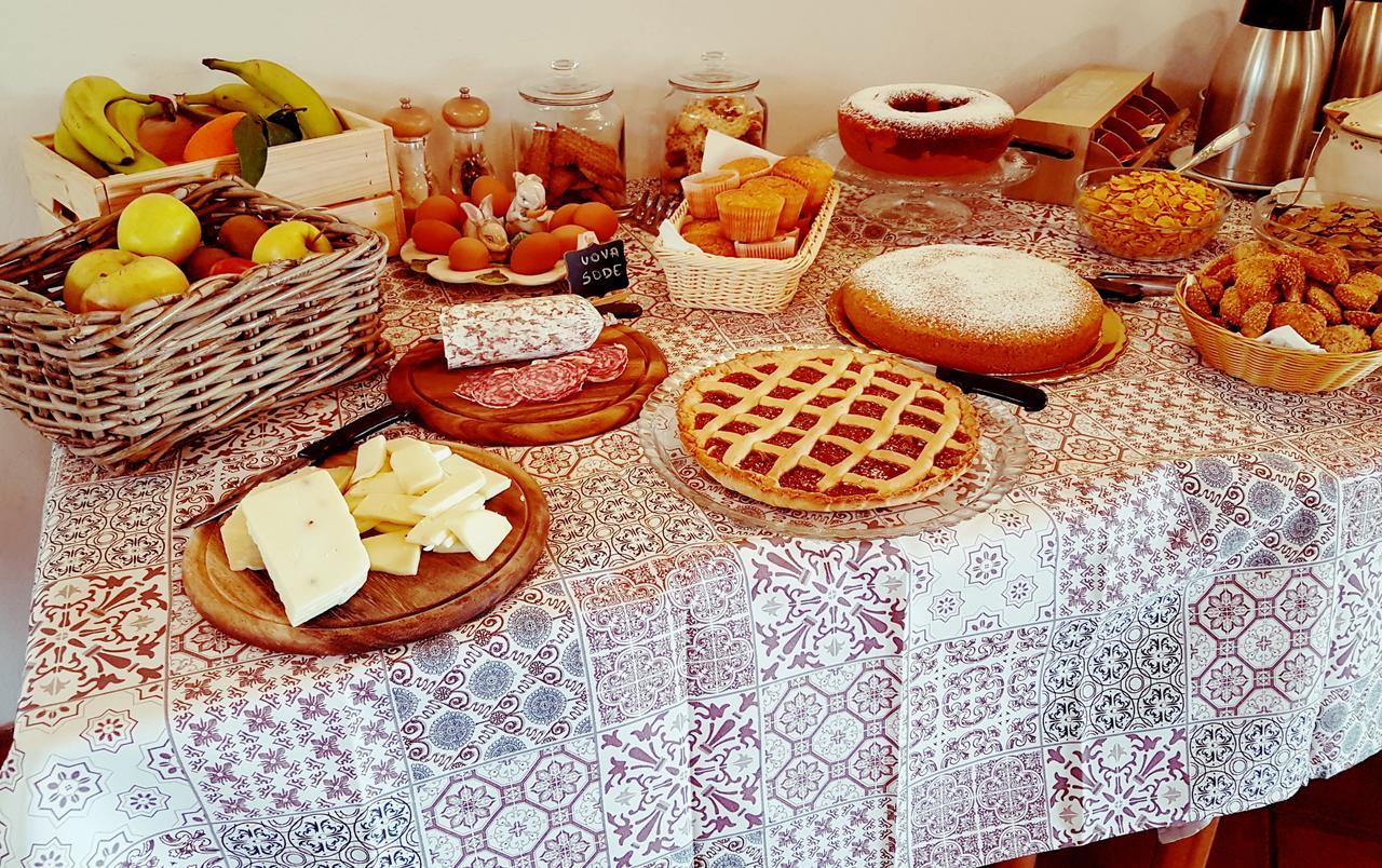 Agriturismo Le Case Del Merlo Milo Dış mekan fotoğraf