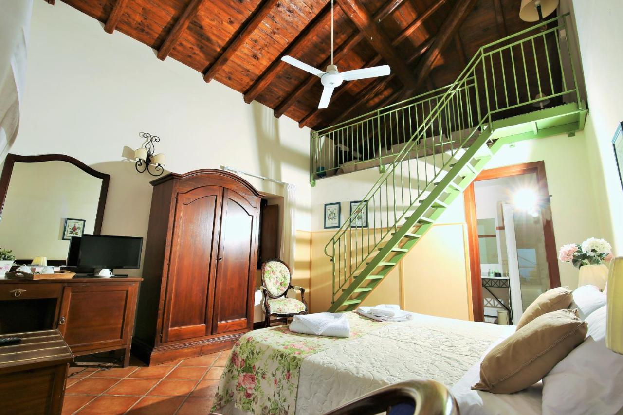 Le Case Del Merlo Turismo Rurale Milo Dış mekan fotoğraf